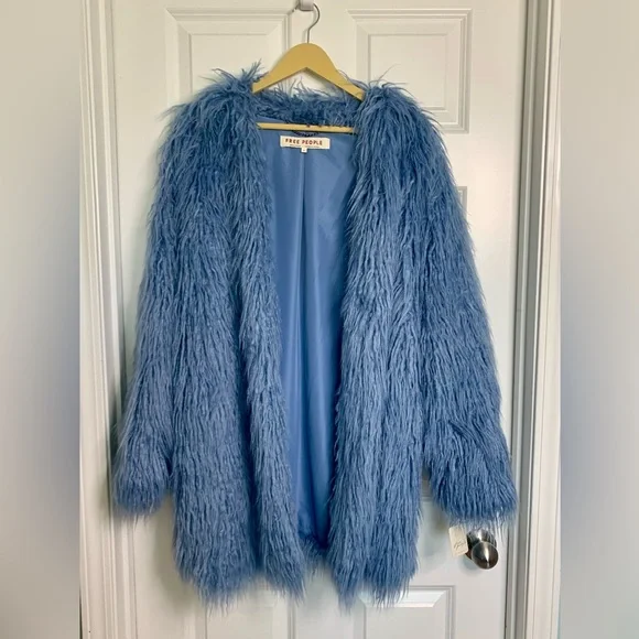 Free People Renata Fur Coat Jacket Oversized Taylor Swift Size M NWT - Picture 6 of 16